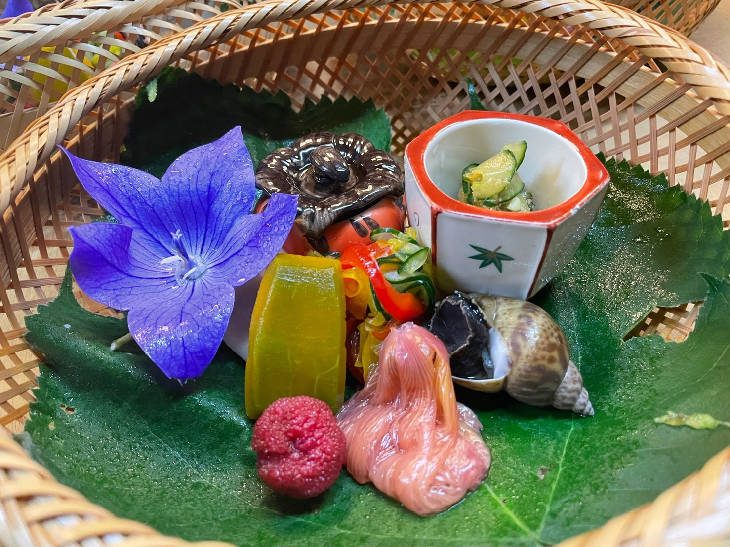 料理の盛り合わせ